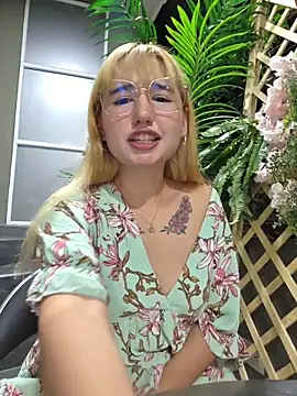 Pinkie_Princes' Live XXX Chat