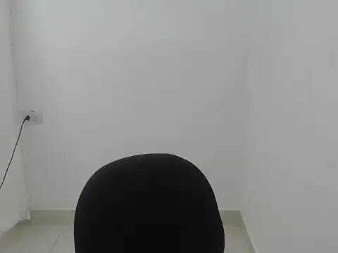 estefania224 Adlı Modelin Canlı XXX Sohbeti