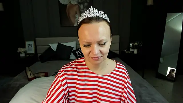 _Manuka_ élő XXX-chatje