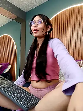 Sembang XXX Secara Langsung NayeCloud