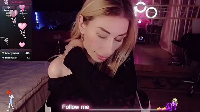 AnnieGOld_'s Live XXX Chat