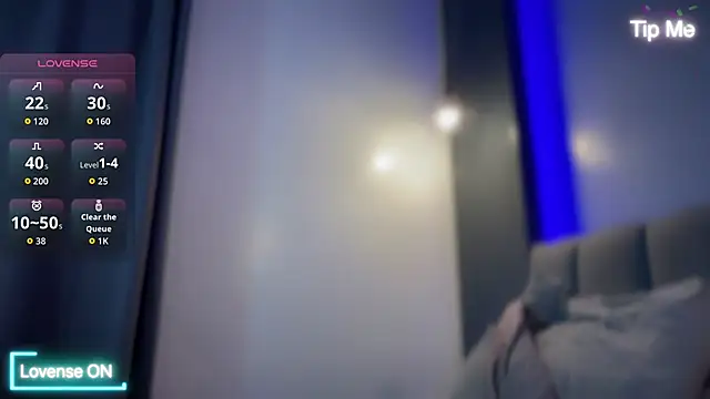 Онлайн чат XXX UrdreamTSgirl