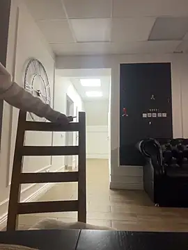 LanaSparks: онлайн-секс-чат