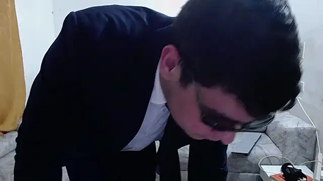 Czat XXX na żywo – Victor_Maitland