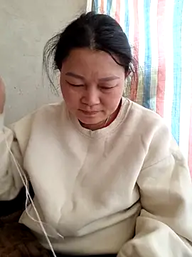 yoowwmr's Webcam Show