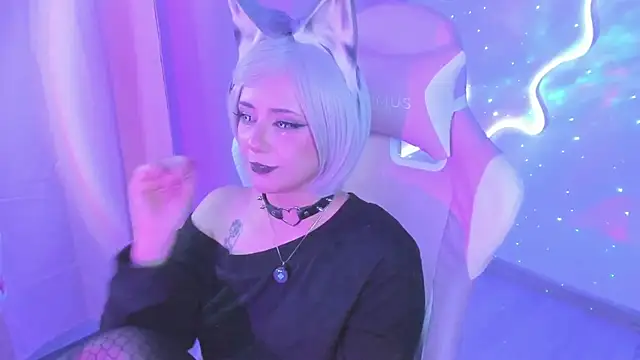 HoornyMoonのライブXXXチャット