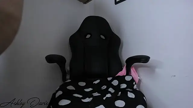 AsshleyDavis' Live XXX Chat