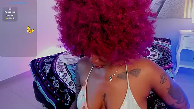 Živý XXX chat KenyaMystic