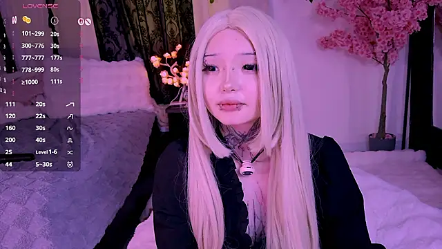 Lein_Bone Adlı Modelin Canlı XXX Sohbeti