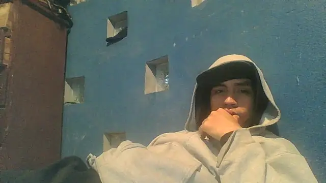 AlexAlejandro13's Live XXX Chat