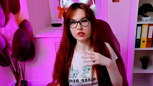 CarolGiggly's Live XXX Chat