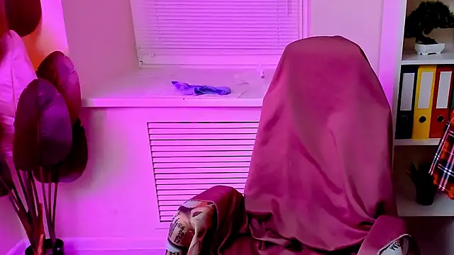 Czat XXX na żywo – CarolGiggly