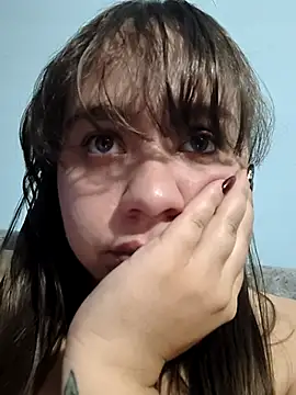 LucyOwen_18's Webcam Show