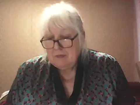 Chat +18 de Alexia64231 ao vivo