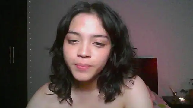 XXX chat uživo modela _curiouskitten_