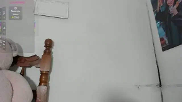 XXX chat uživo modela jilary__clinton