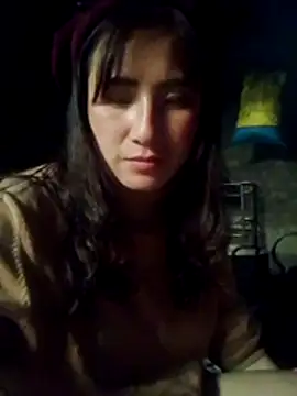 Belinda-686 Chat XXX live