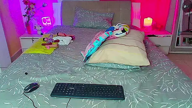 Kendralove31xxx Live XXX Chat