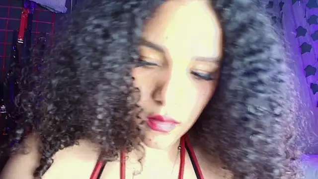 Chat XXX en directo de ivonne_diaz1