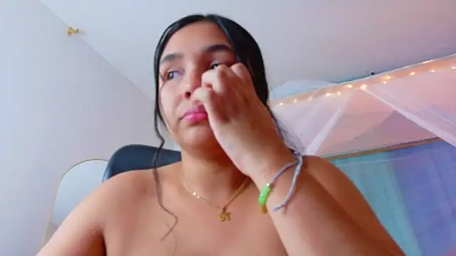 loreaniss Live XXX Chat