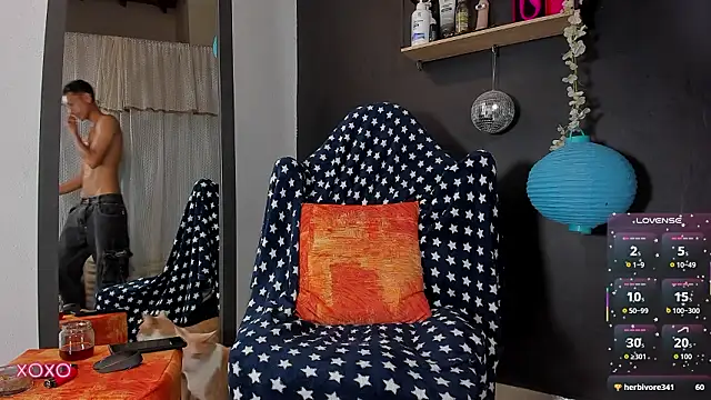 Chat +18 de Charliehblak3 ao vivo