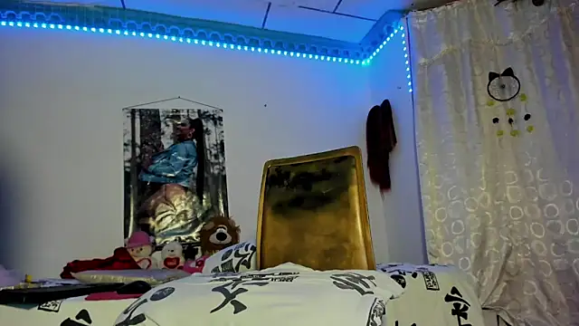 Amberbrown18 élő XXX-chatje