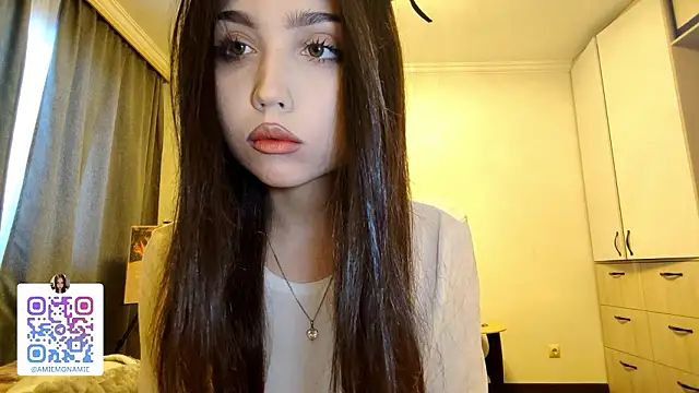 دردشة Qwami_Amie الجنسية المباشرة