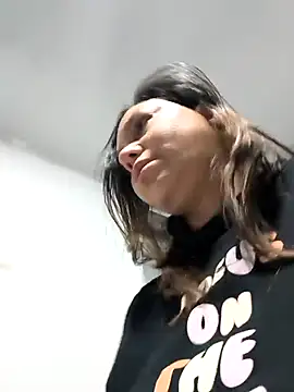 ketty_Riley 现场XXX聊天