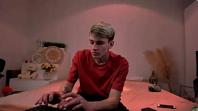 Volan_Starts Webcam-Show