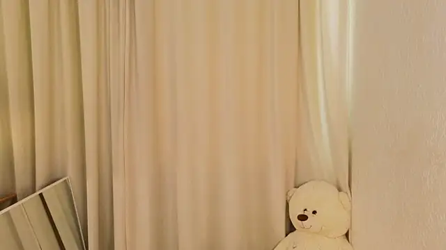 VioletMyersss 现场XXX聊天