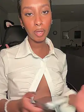 Your_Paris 现场XXX聊天