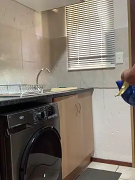 jayjayja19's Live XXX Chat