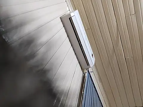 Gustavo198045's Webcam Show