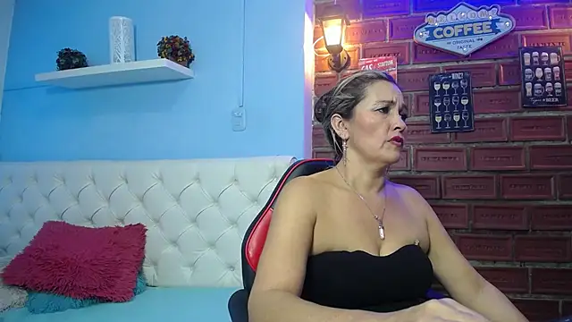 Chatroom XXX en direct de noelia_milf19