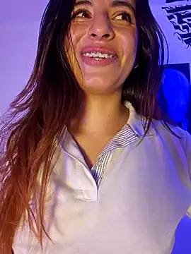 Meganthomson: онлайн-секс-чат