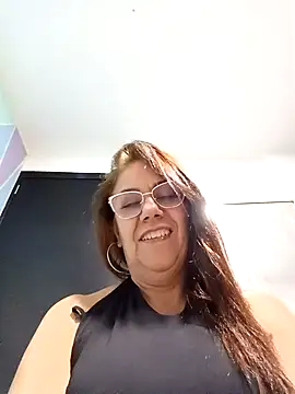 Cleo0303: онлайн-секс-чат