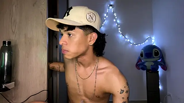 Glen_connor_11 élő XXX-chatje