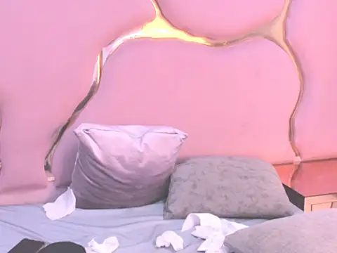 IsabelDelacroix Live XXX Chat