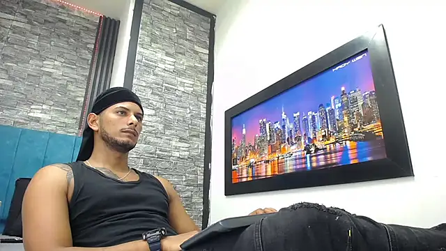 Chris_Dick23's Live XXX Chat