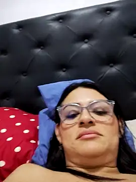 Linda_Lars Live XXX-Chat