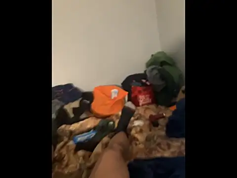 Tjskigh's Live XXX Chat