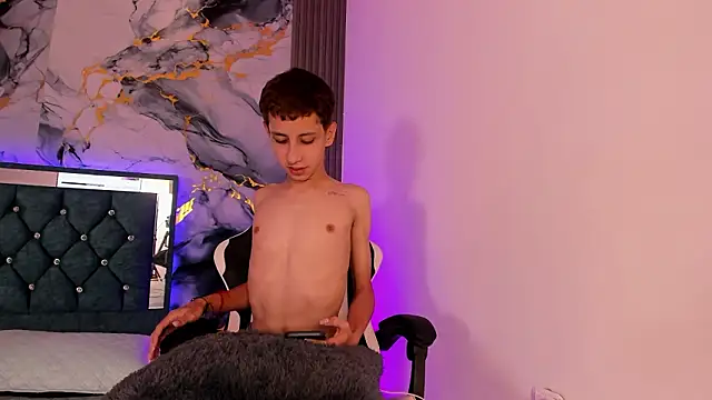 دردشة spicyslim_ الجنسية المباشرة