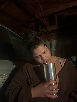 Chat +18 de 1n0nlythroat ao vivo