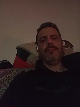 Apolus13's Live XXX Chat