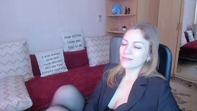 Tiffany_Bates Chat XXX in diretta