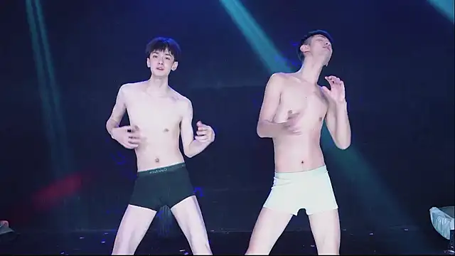 AAA-winner Live XXX-chat