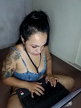 AmaTiffany's Live XXX Chat