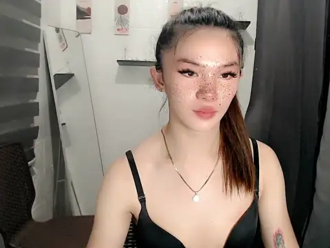 YoungAsianHardCock 웹캠 쇼