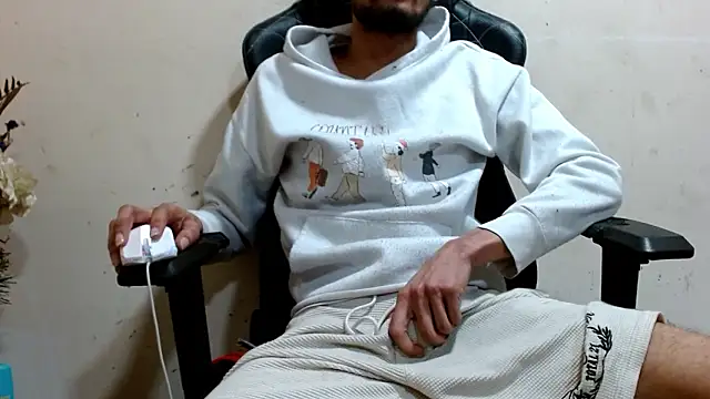 Calientes96's Live XXX Chat