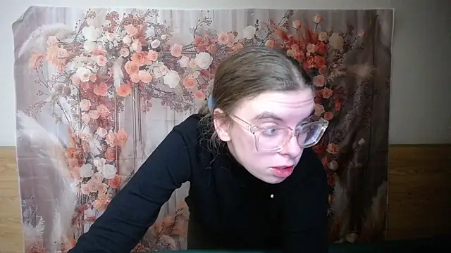 MaryCholls' Webcam Show